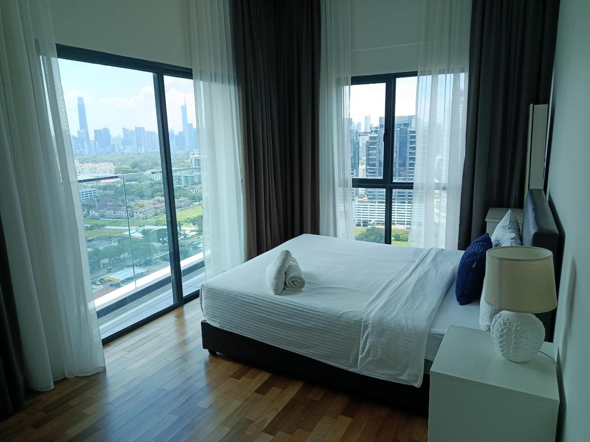 Reizz Residence By Nexus Suites Kuala Lumpur Exterior photo